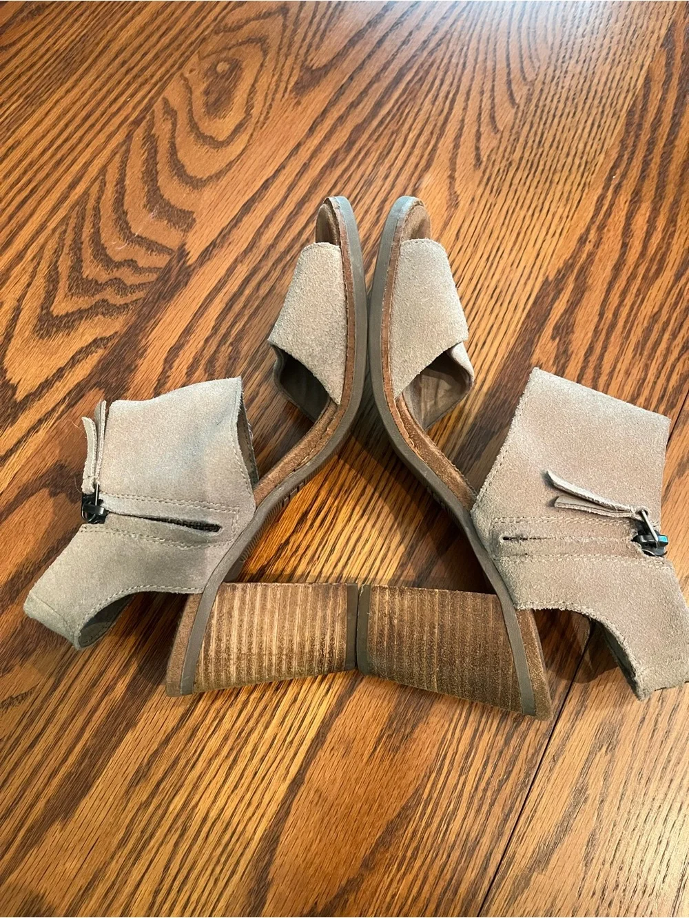 Toms Majorca Cutout Block Heel Sandals in Desert Taupe Suede